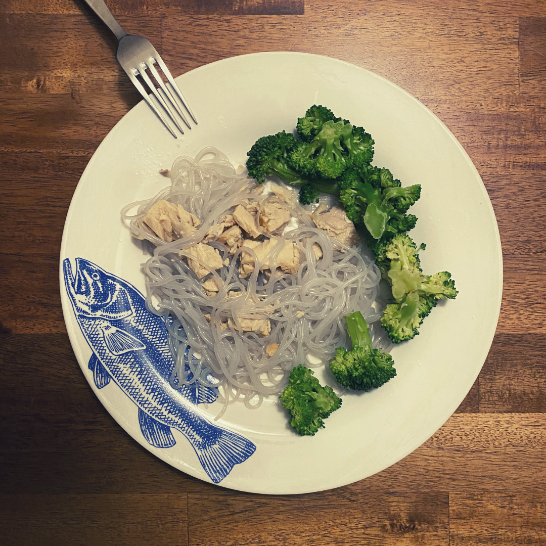 You are currently viewing Glass Noodles Broccoli and Tuna – Recipe